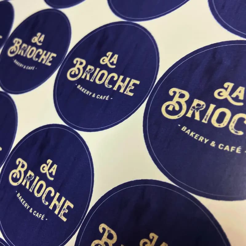 Stickers Labrioche realizado por Elephant Group en 2026 - Viña del Mar, Chile
